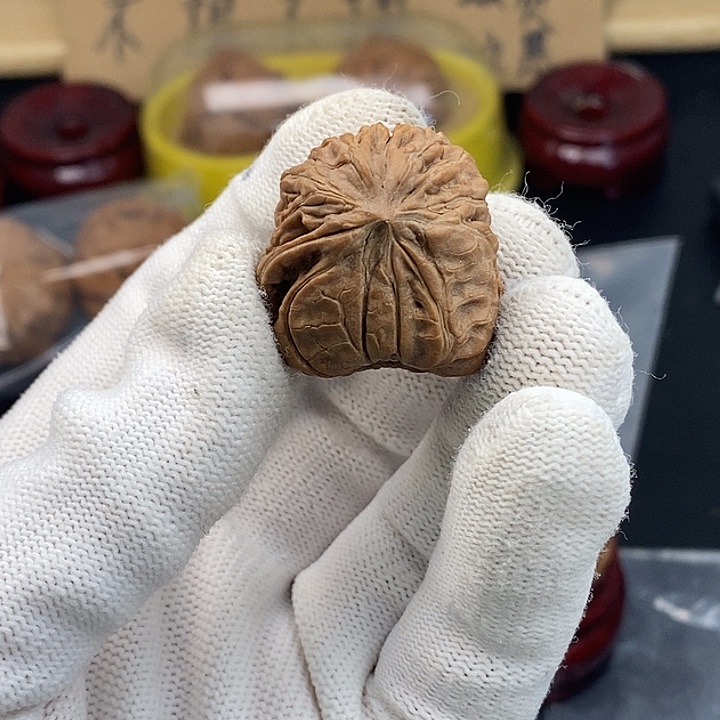 知***一吊坠文玩核桃黄不退不换