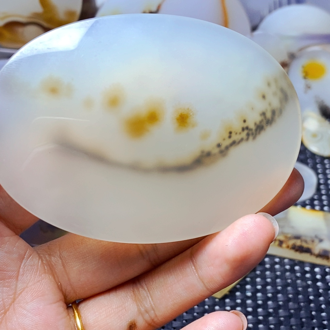 玛瑙/玉髓未镶嵌珠宝半成品