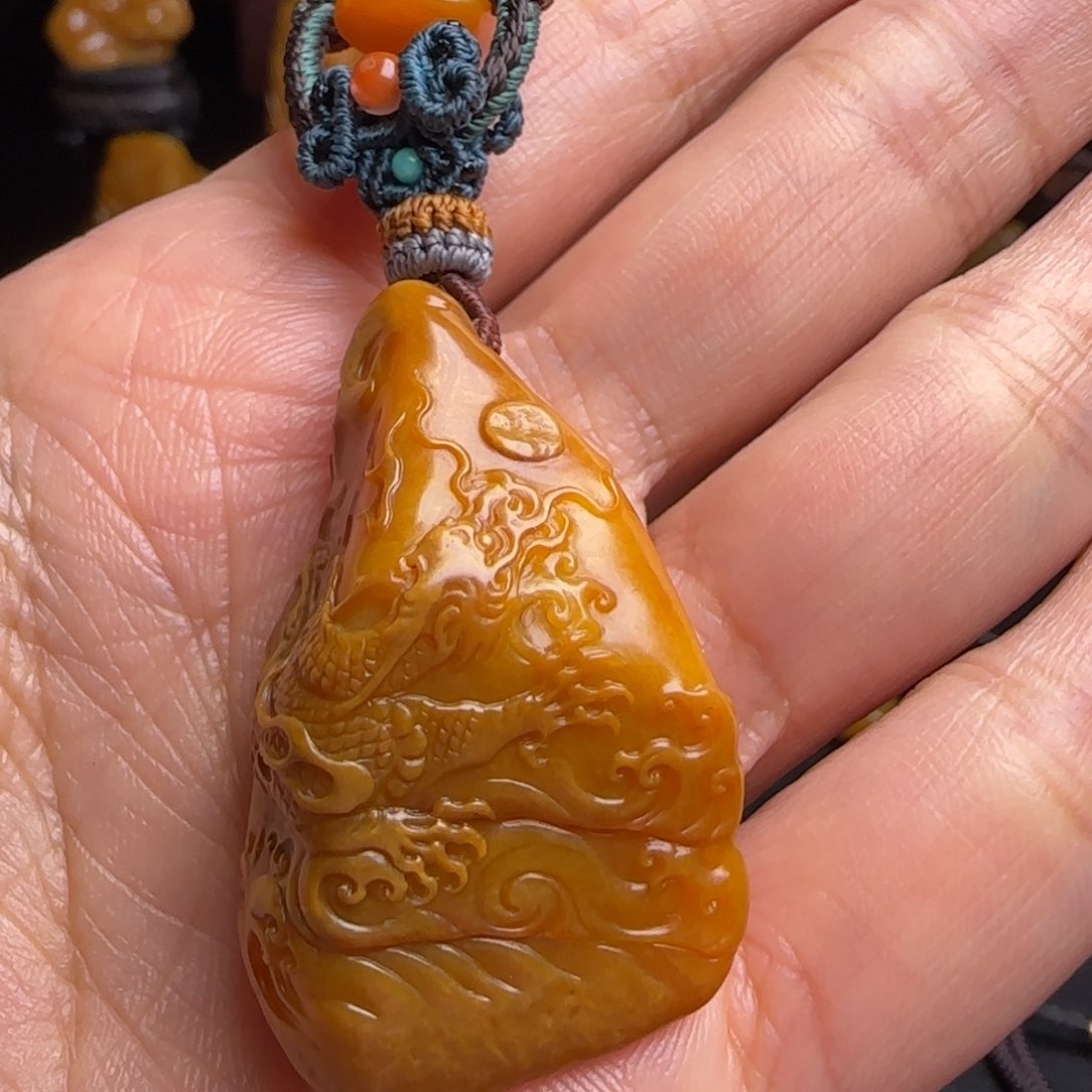 田黄石无*人田黄挂件21121