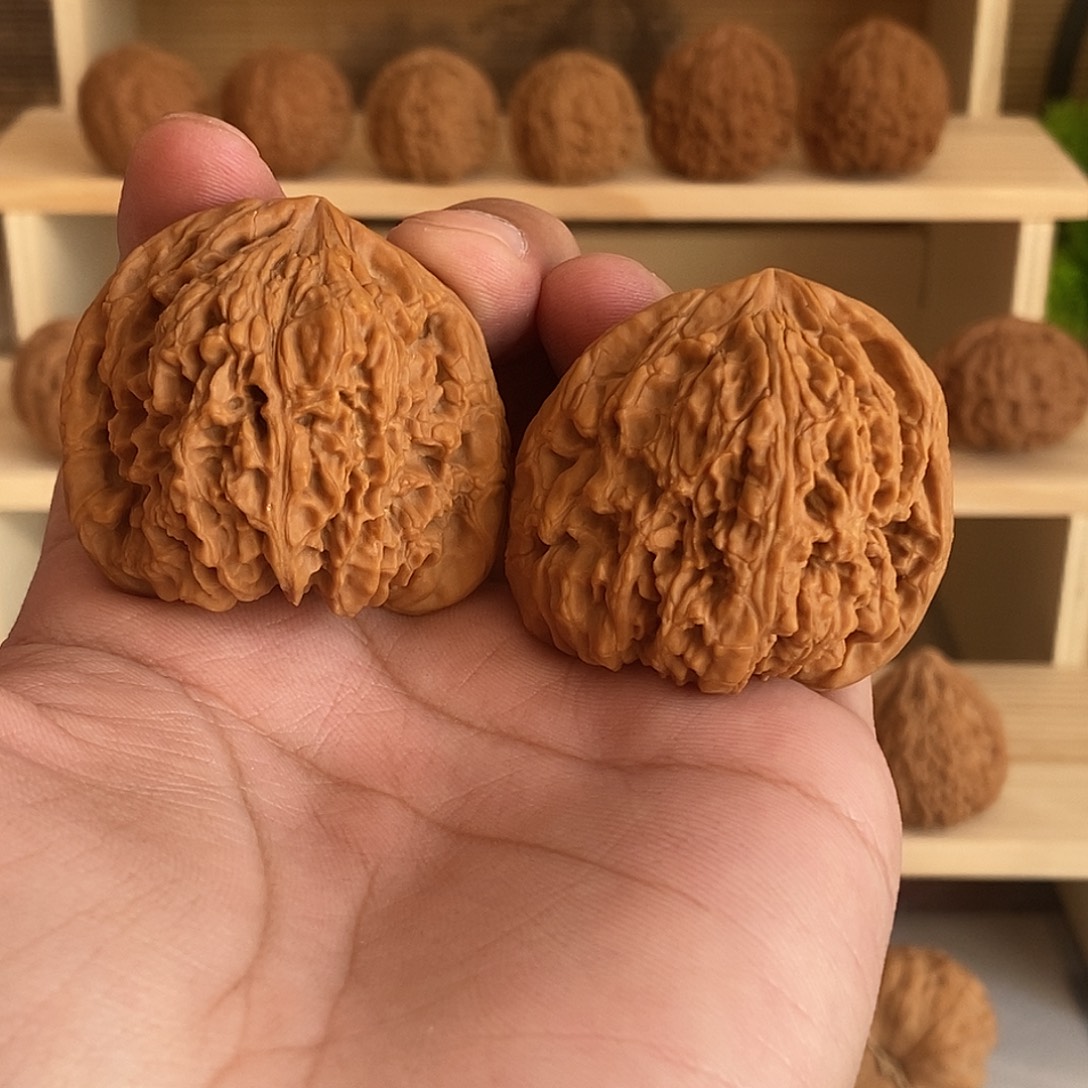 文玩核桃吊坠45尺涿鹿南将石，全品