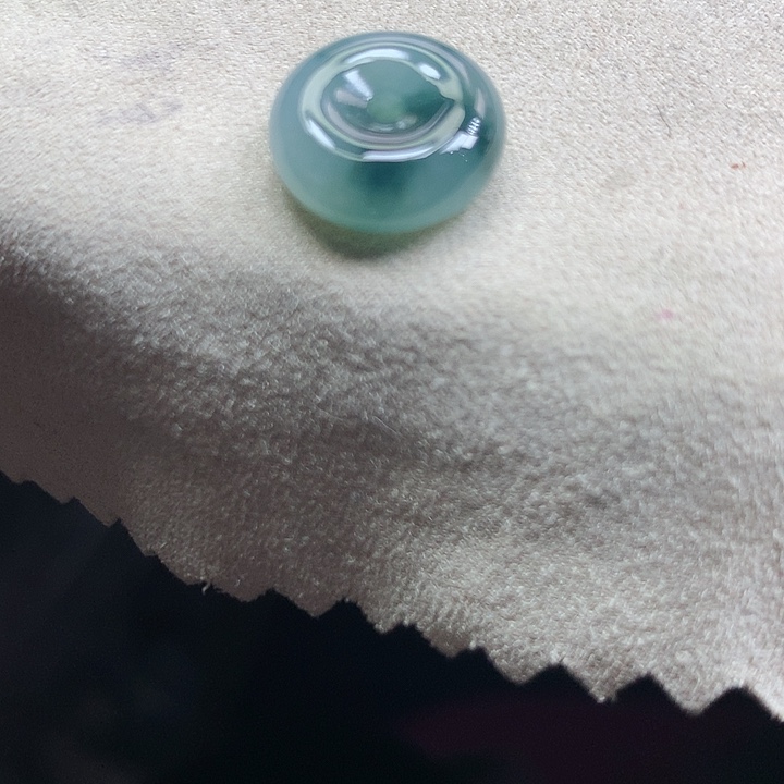 翡翠颈饰未镶嵌吊坠