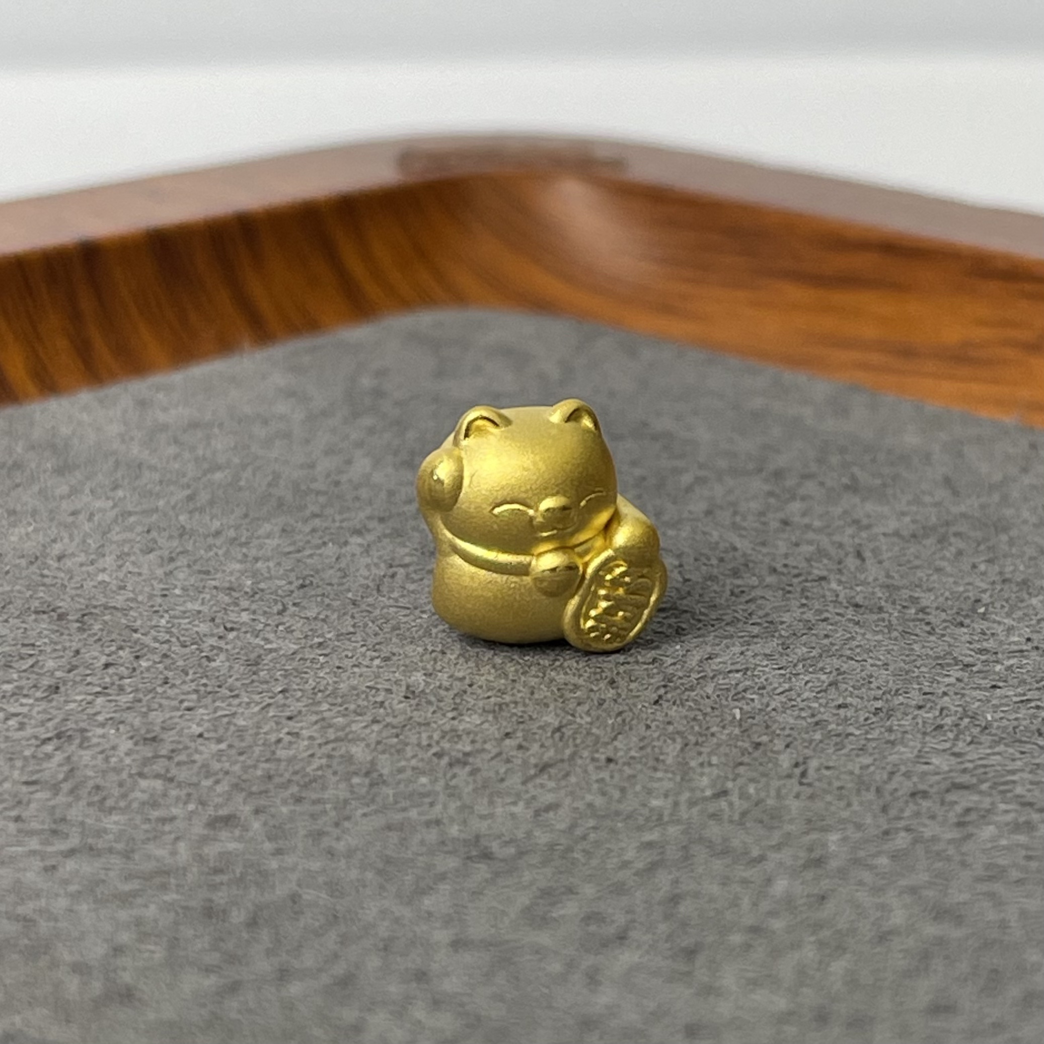 新金社黄金足金999加厚招财猫DP1764