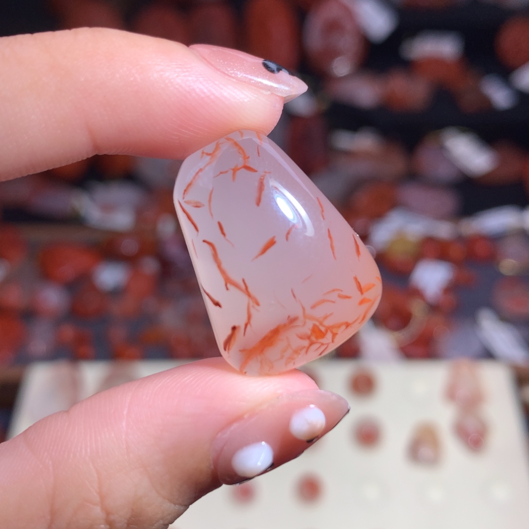 南红玛瑙未镶嵌珠宝半成品无事牌