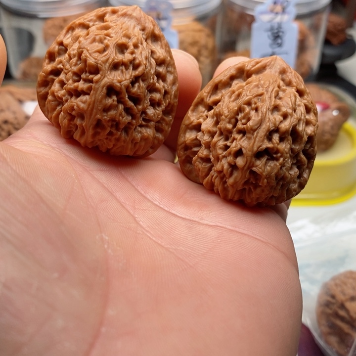 文玩核桃吊坠38全品三角疆