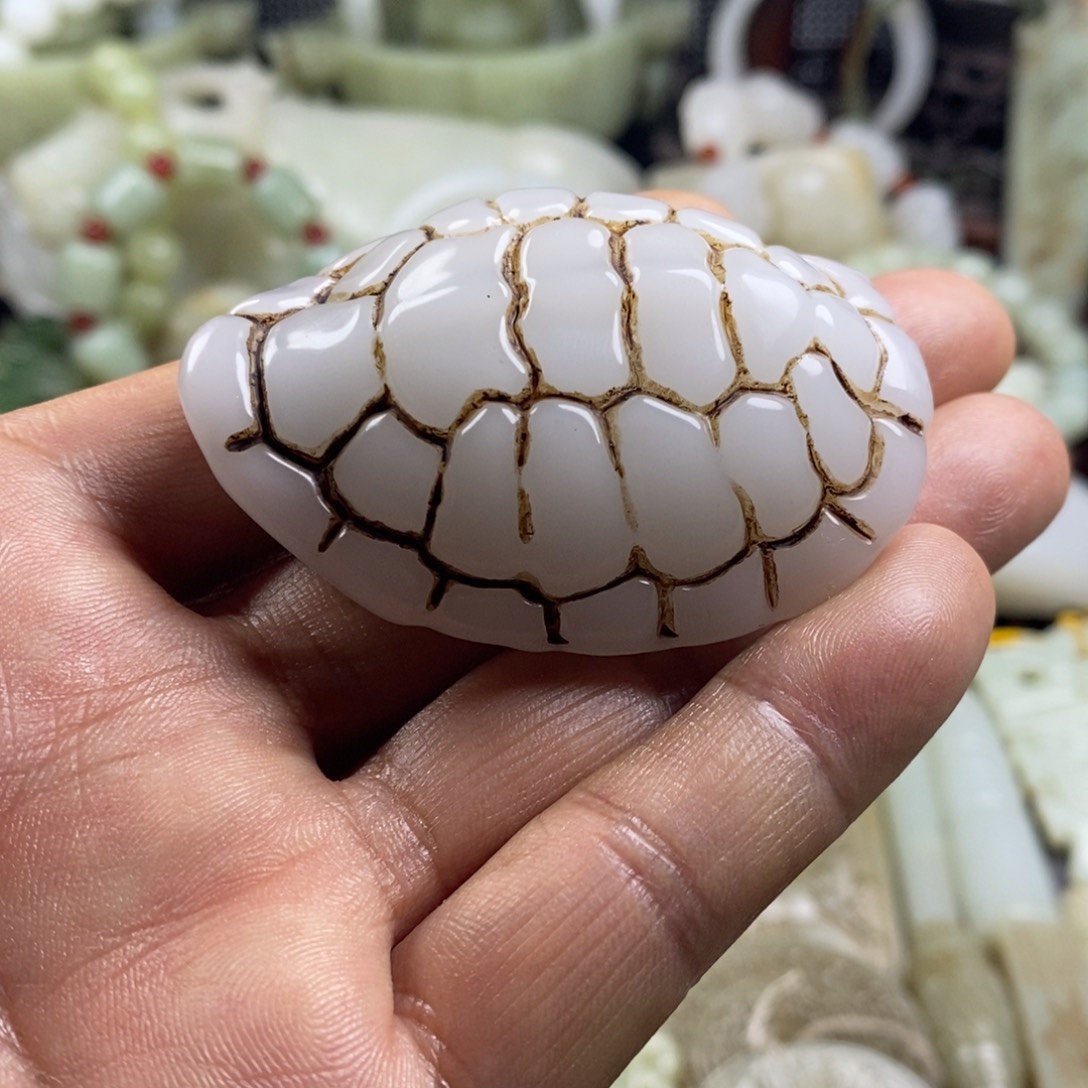 和田玉（糖玉）未镶嵌颈饰