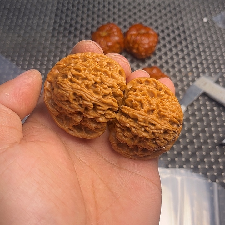 尚***鹏吊坠文玩核桃文玩核桃狮子头了