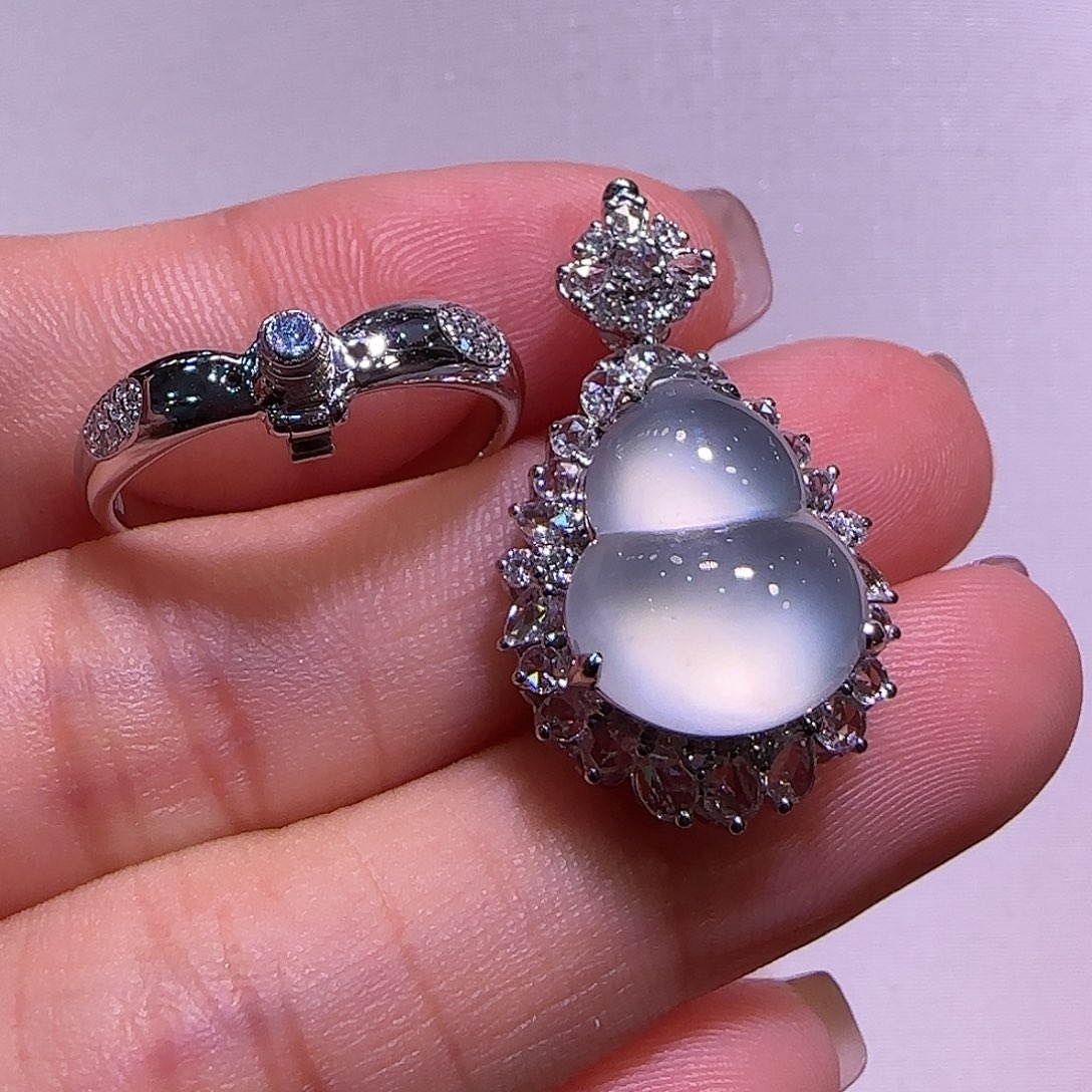 翡翠18K金镶嵌戒指葫芦戒指吊坠两用