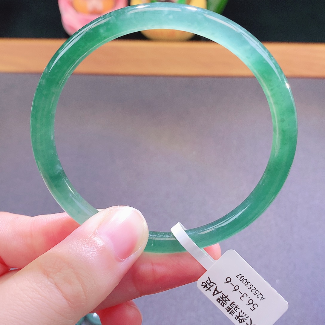 翡翠未镶嵌手镯天然翡翠