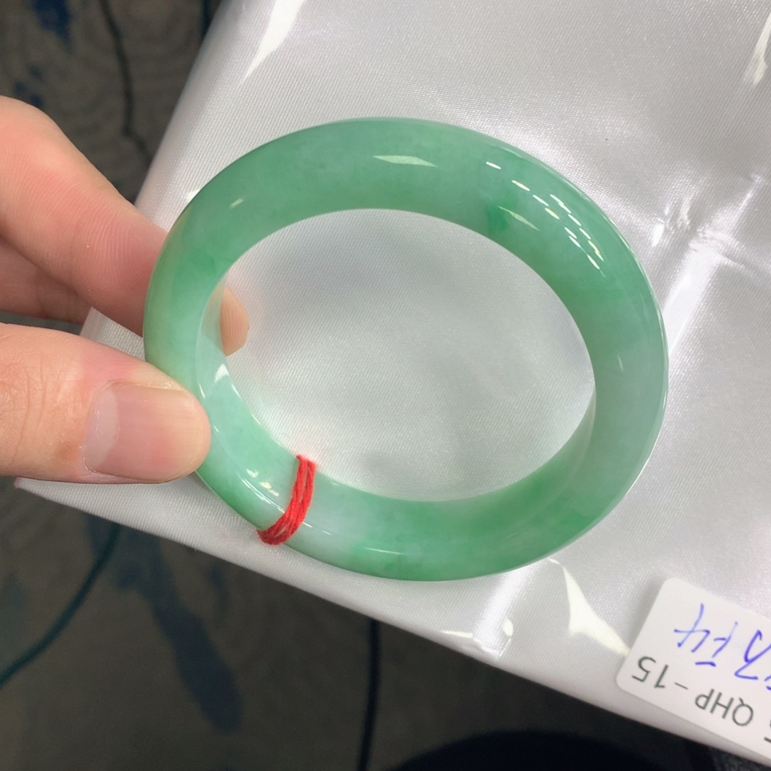 未镶嵌手镯翡翠翡翠