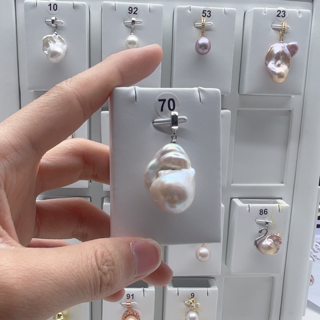 淡水珍珠颈饰合金