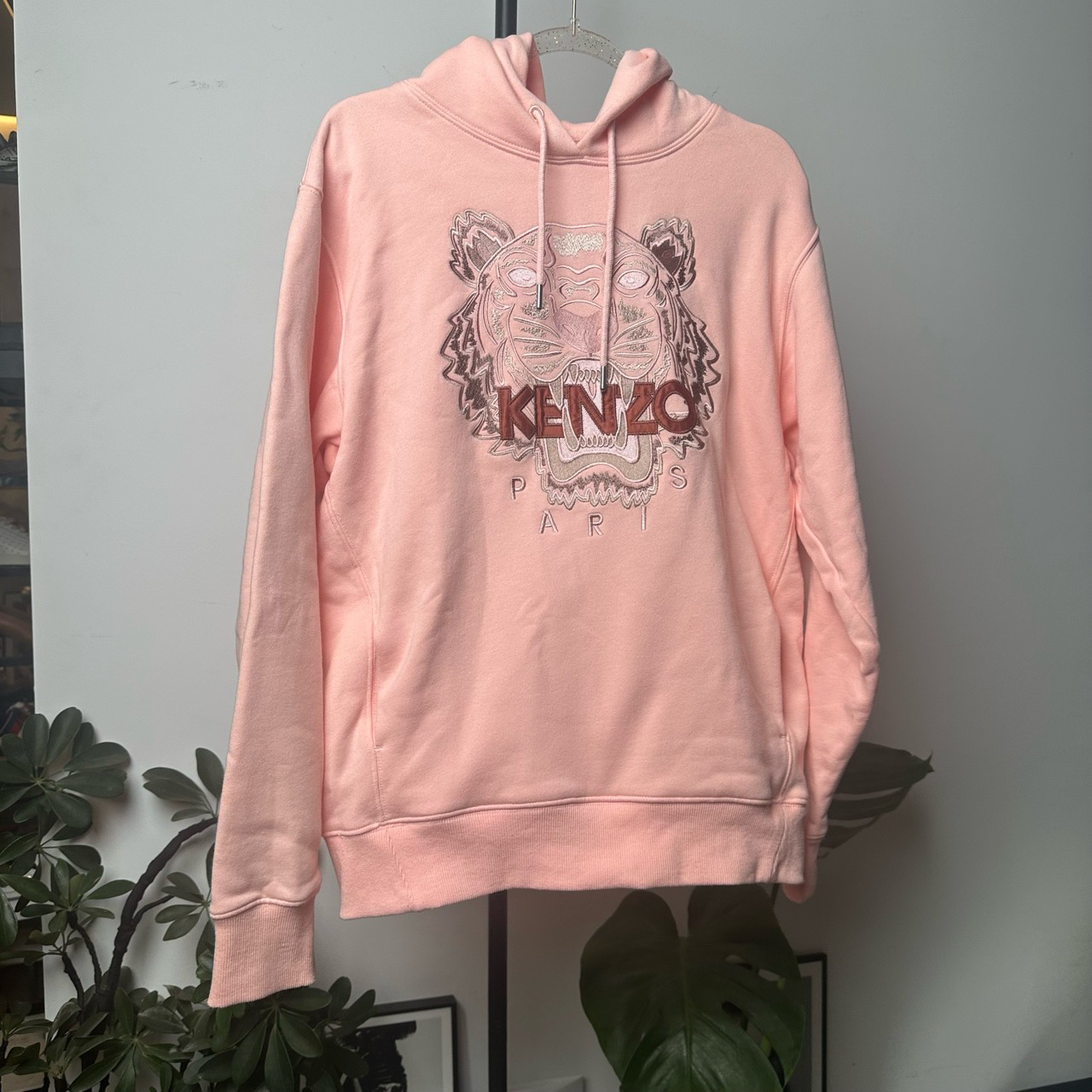 99新 KENZO/肯佐 葡萄籽奢潮/粉色刺绣图案剪标款卫衣/M码