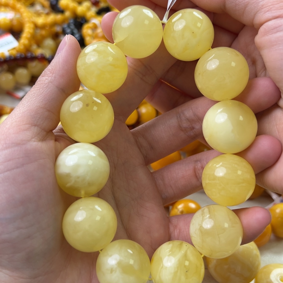 琥珀珠宝奇石未镶嵌