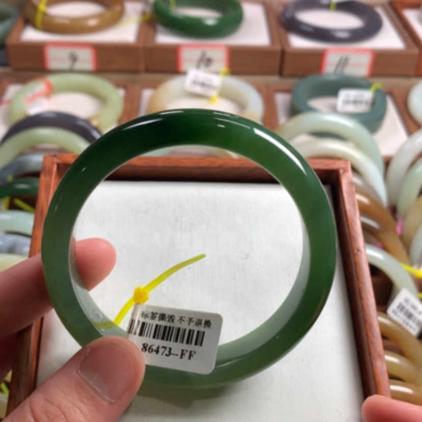 【闪购商品】和田玉手镯未镶嵌58.6