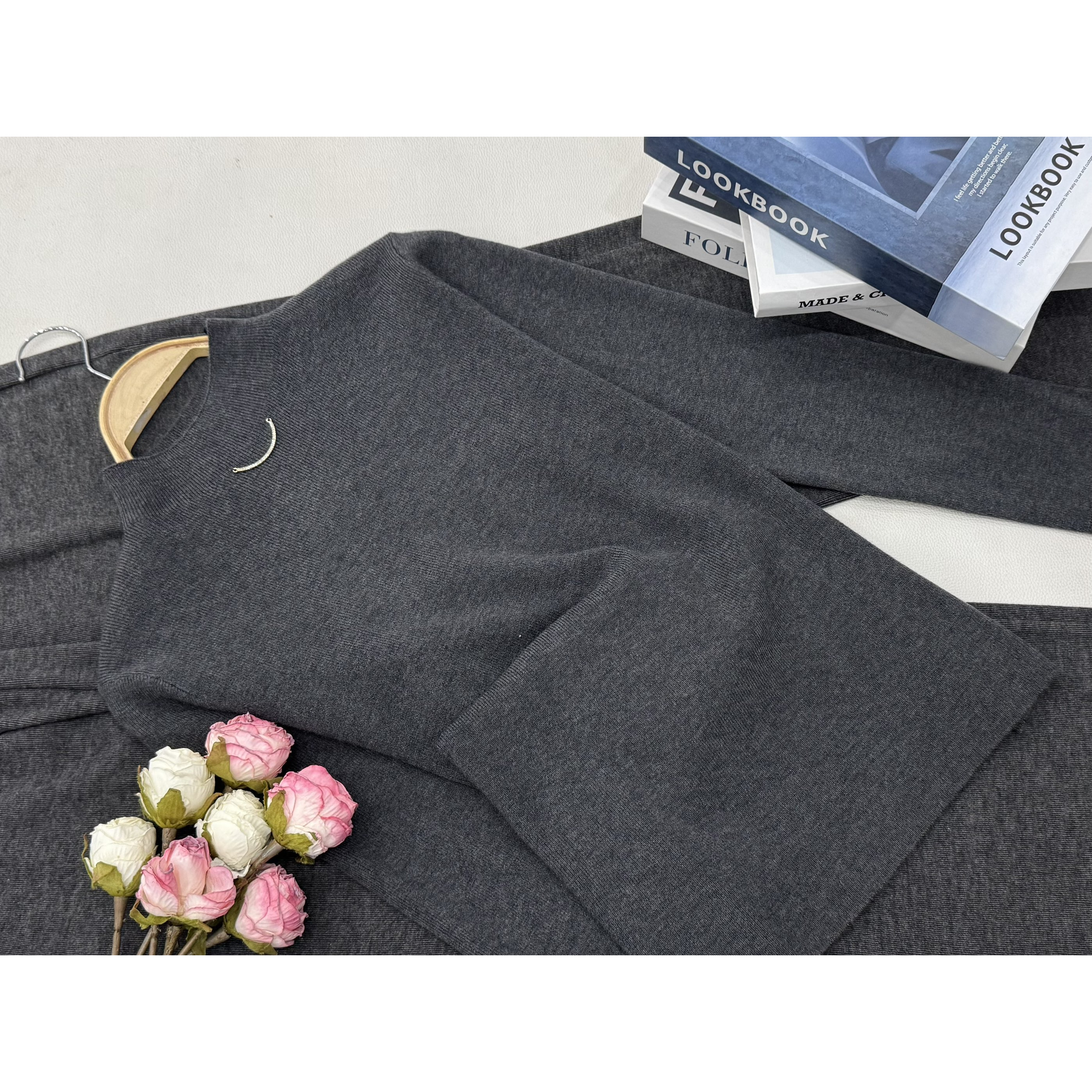 【灰色蕾丝袖套头】早秋新款时尚长袖针织上衣QC5826