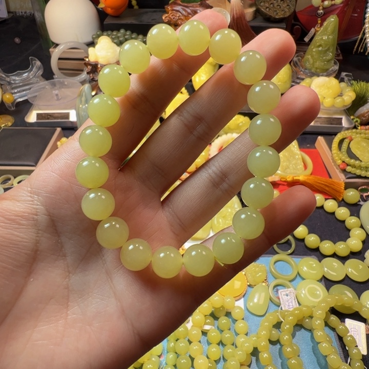 和田玉（黄玉）未镶嵌颈饰