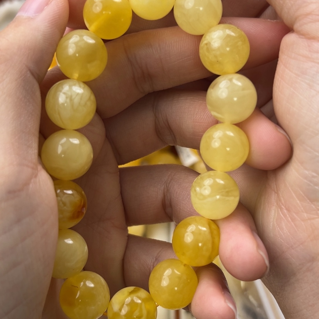 琥珀珠宝奇石未镶嵌