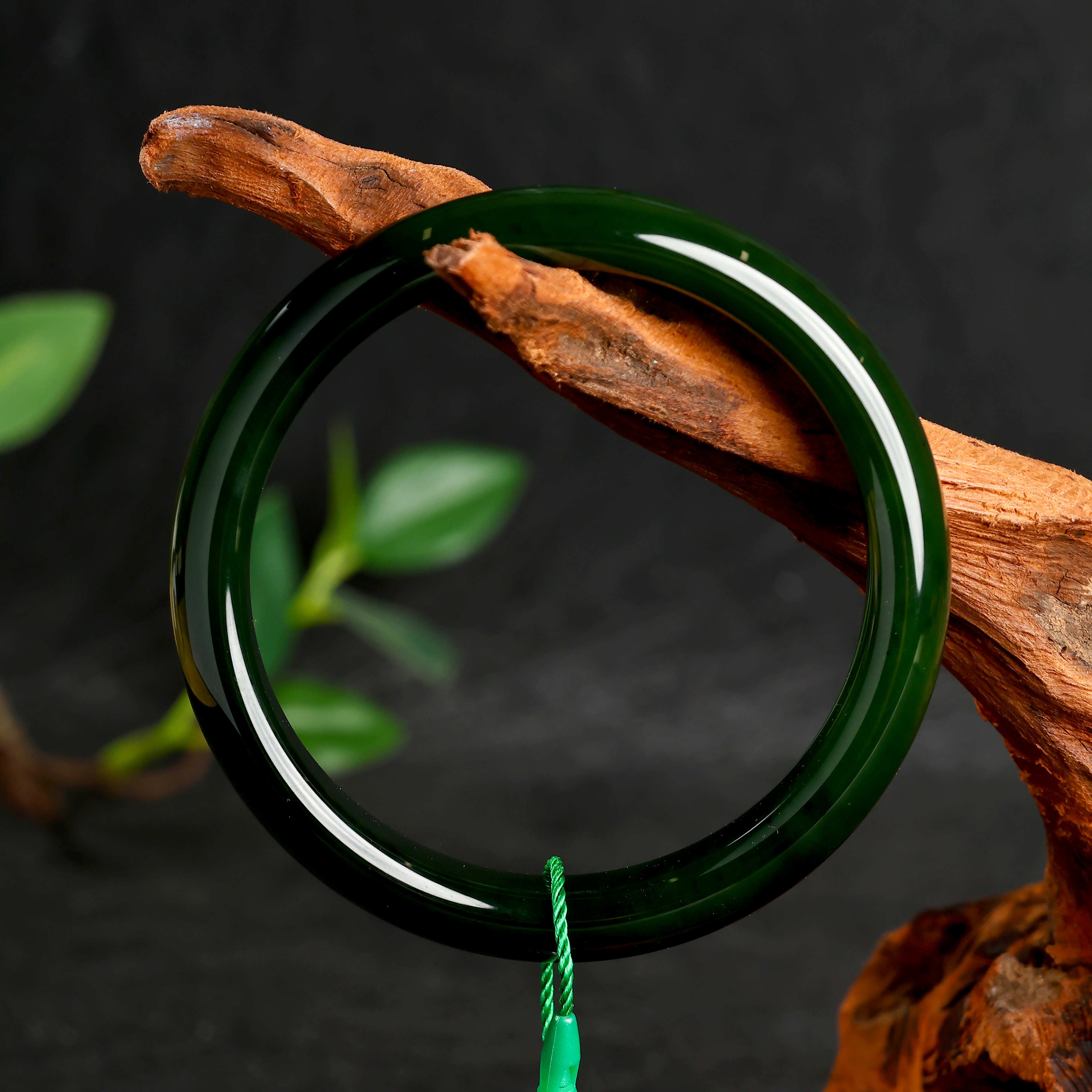 【矿姐珠宝】KJ-A1Z0608和田玉碧玉手镯时尚玉镯平安镯百搭精致女款