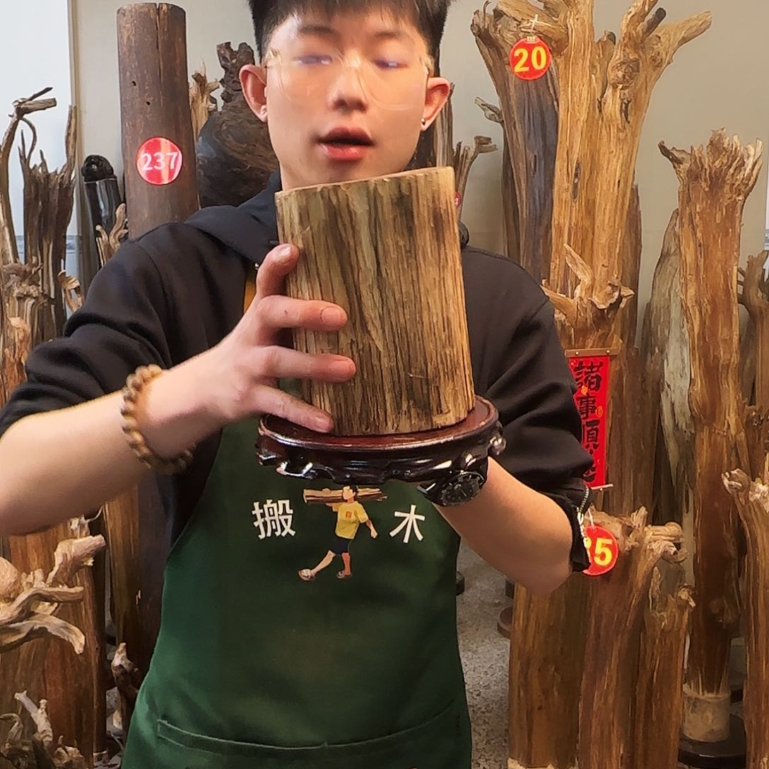 沉香摆件天然沉香原木摆件➕底座