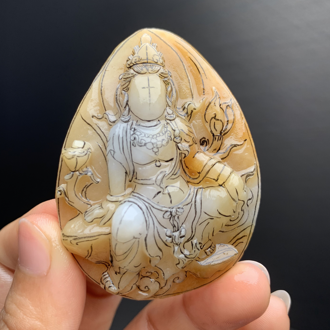 天然缅甸翡翠A货翡翠水月观音黄翡挂件毛胚定制