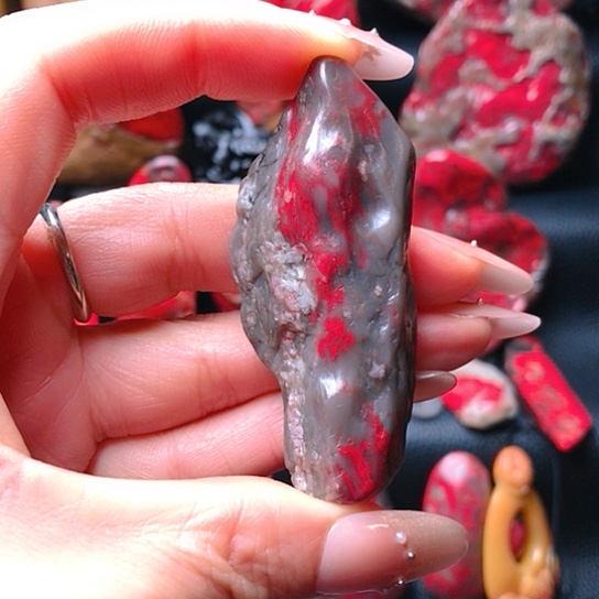 昌化鸡血石昌化鸡血石原石