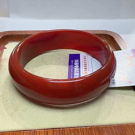 玛瑙/玉髓手镯未镶嵌安****店