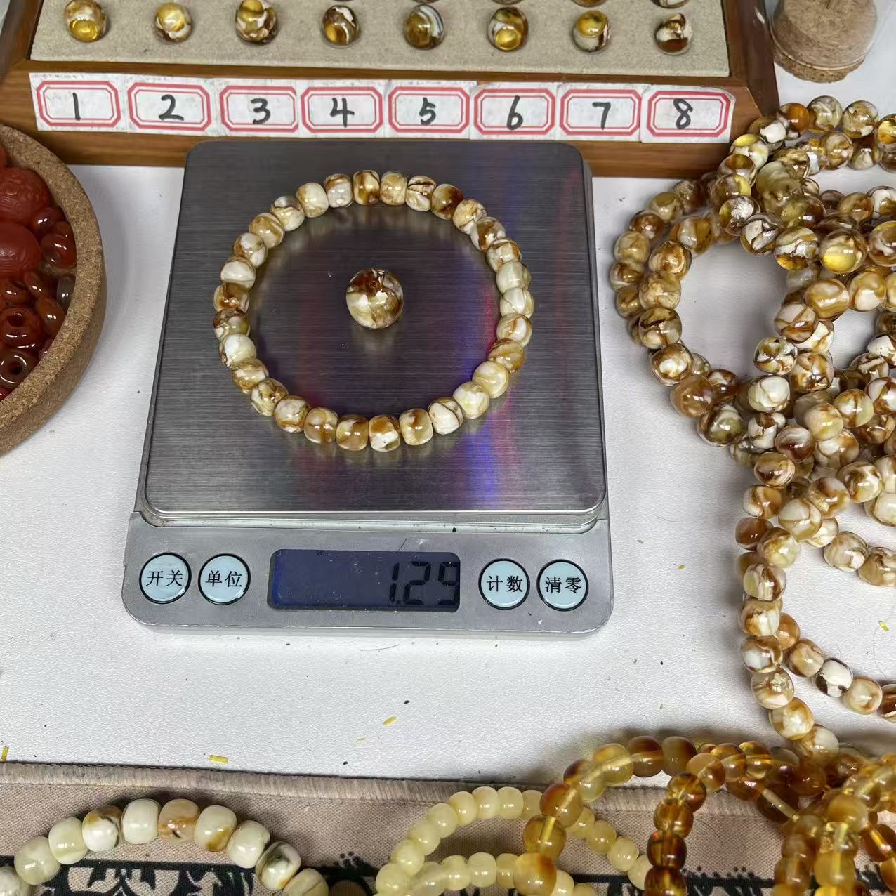 沁色蜜蜡白花老邢一物一图尺寸13mm乘11.7mm搭配手串好看1180号