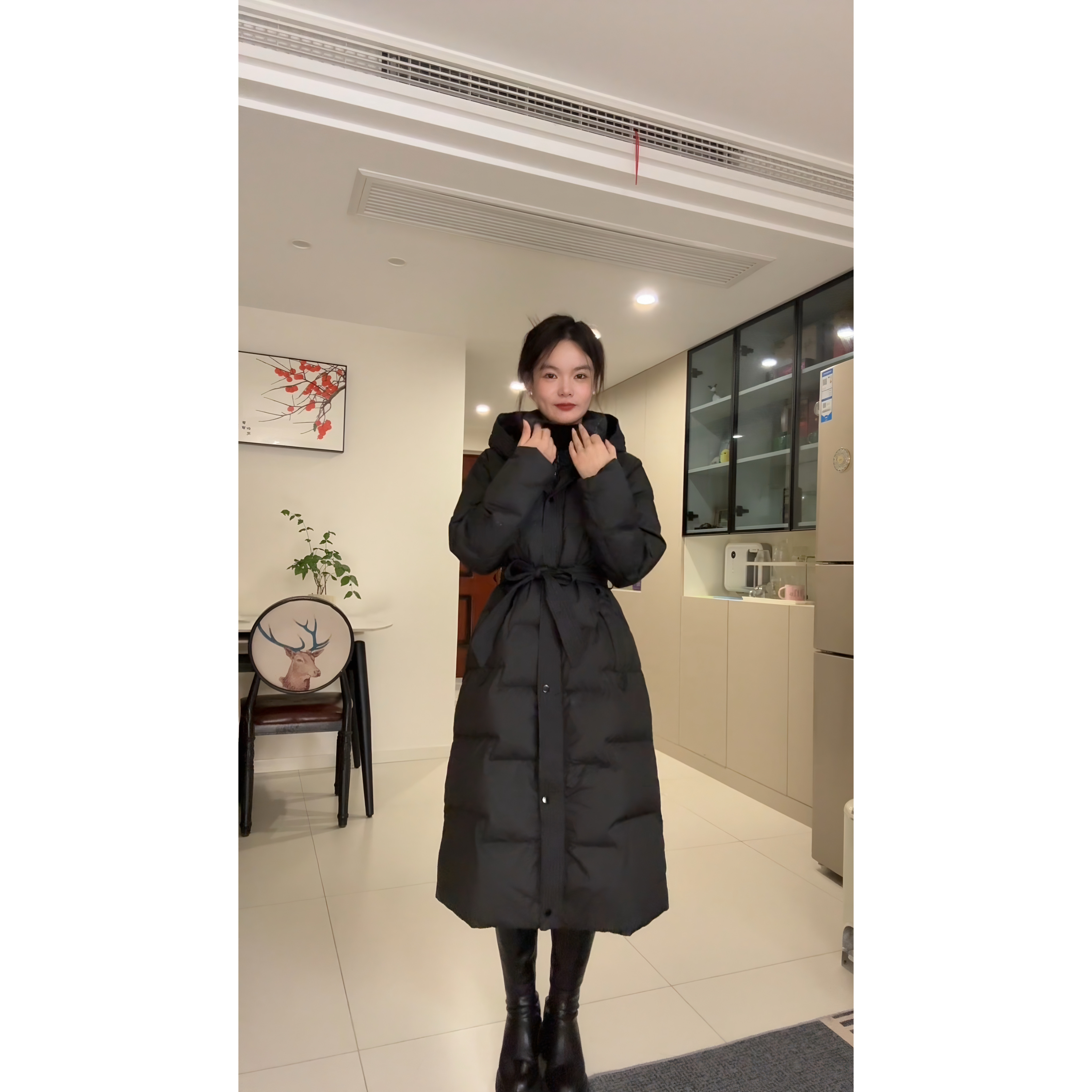 2025款白鸭绒长款羽绒服黑色冬季中长款时尚连帽厚款显高显瘦款