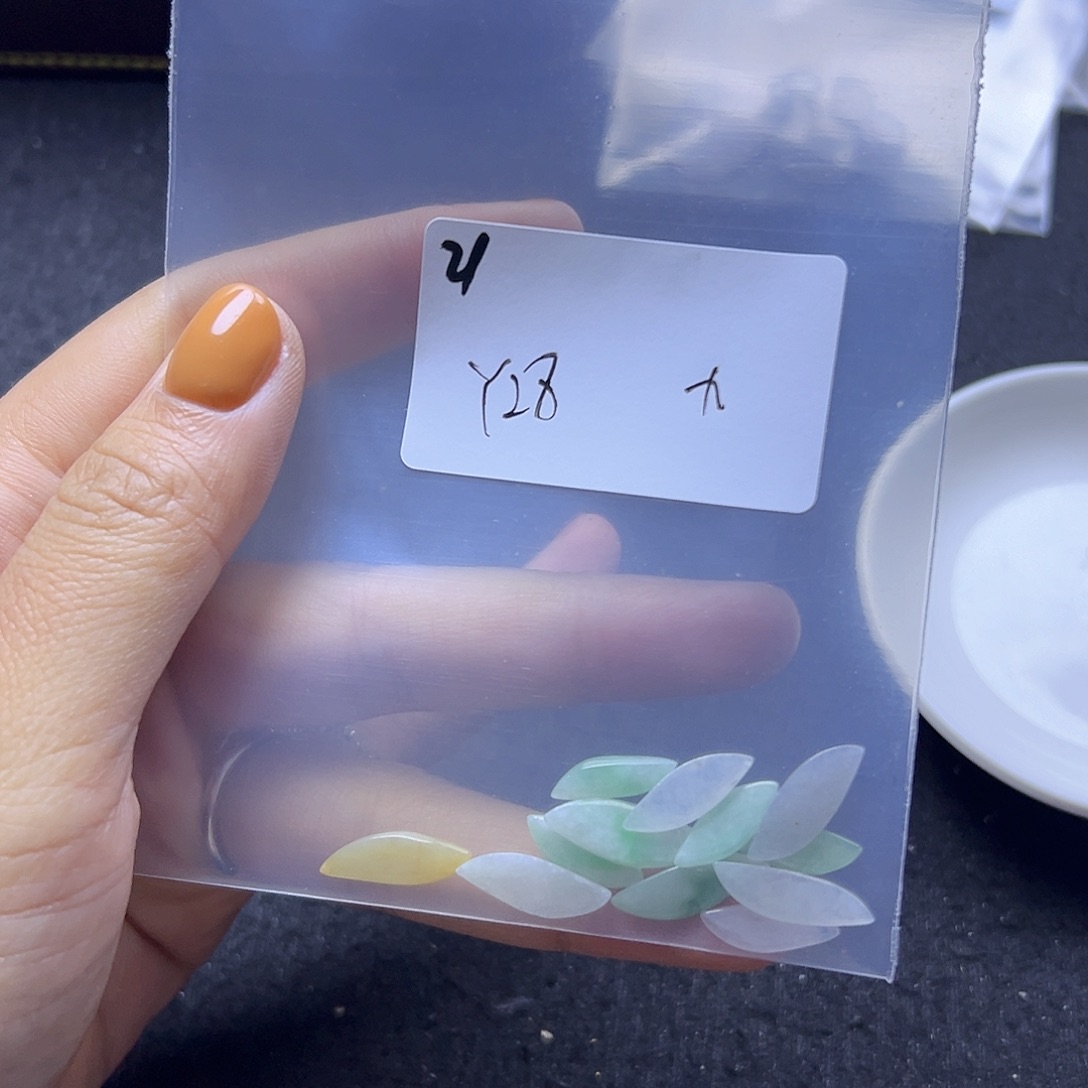 九***脚翡翠散珠翡翠裸石
