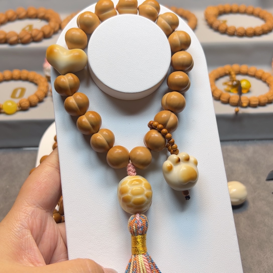 猴头核桃手串15➕屁桃