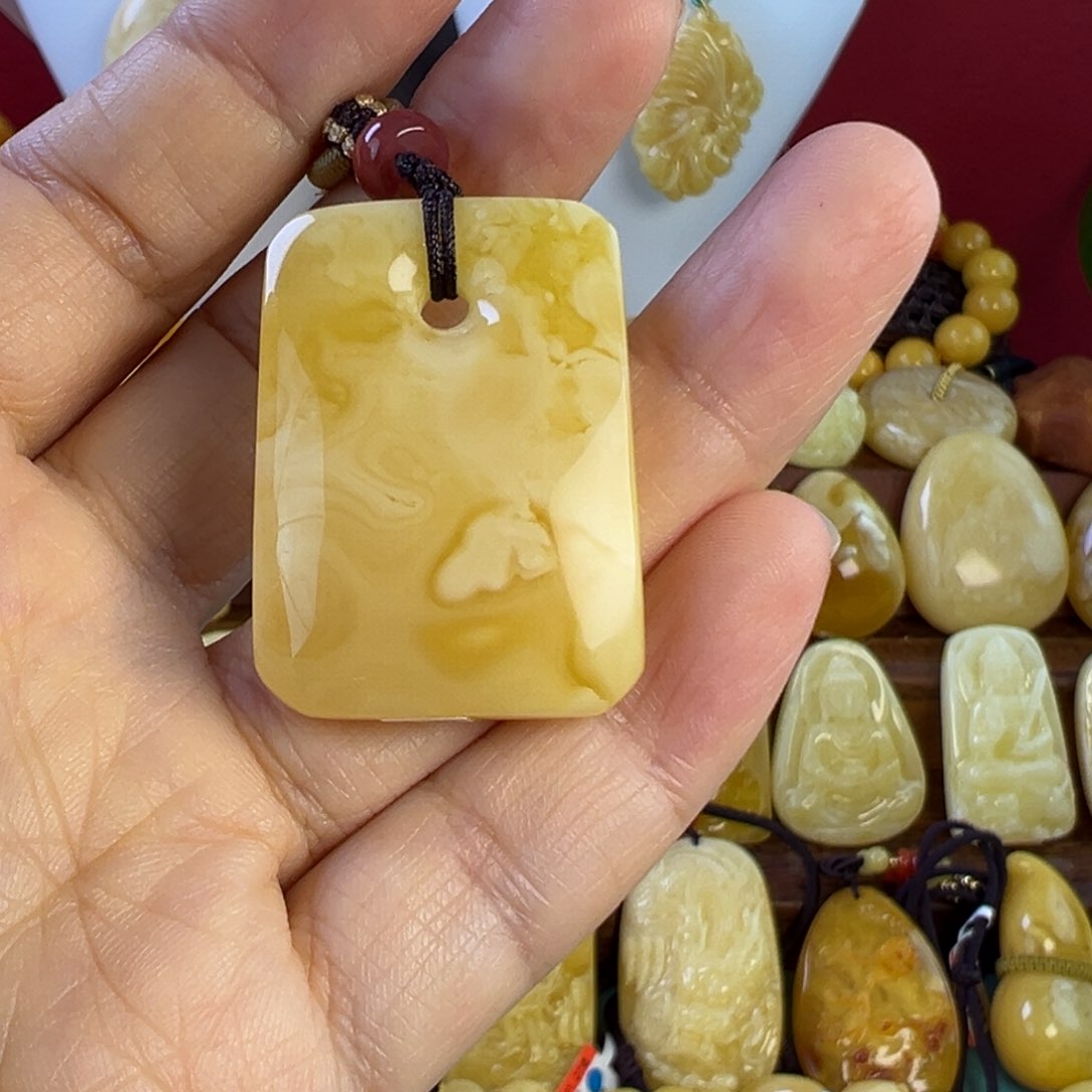 蜜蜡吊坠(赠链)未镶嵌