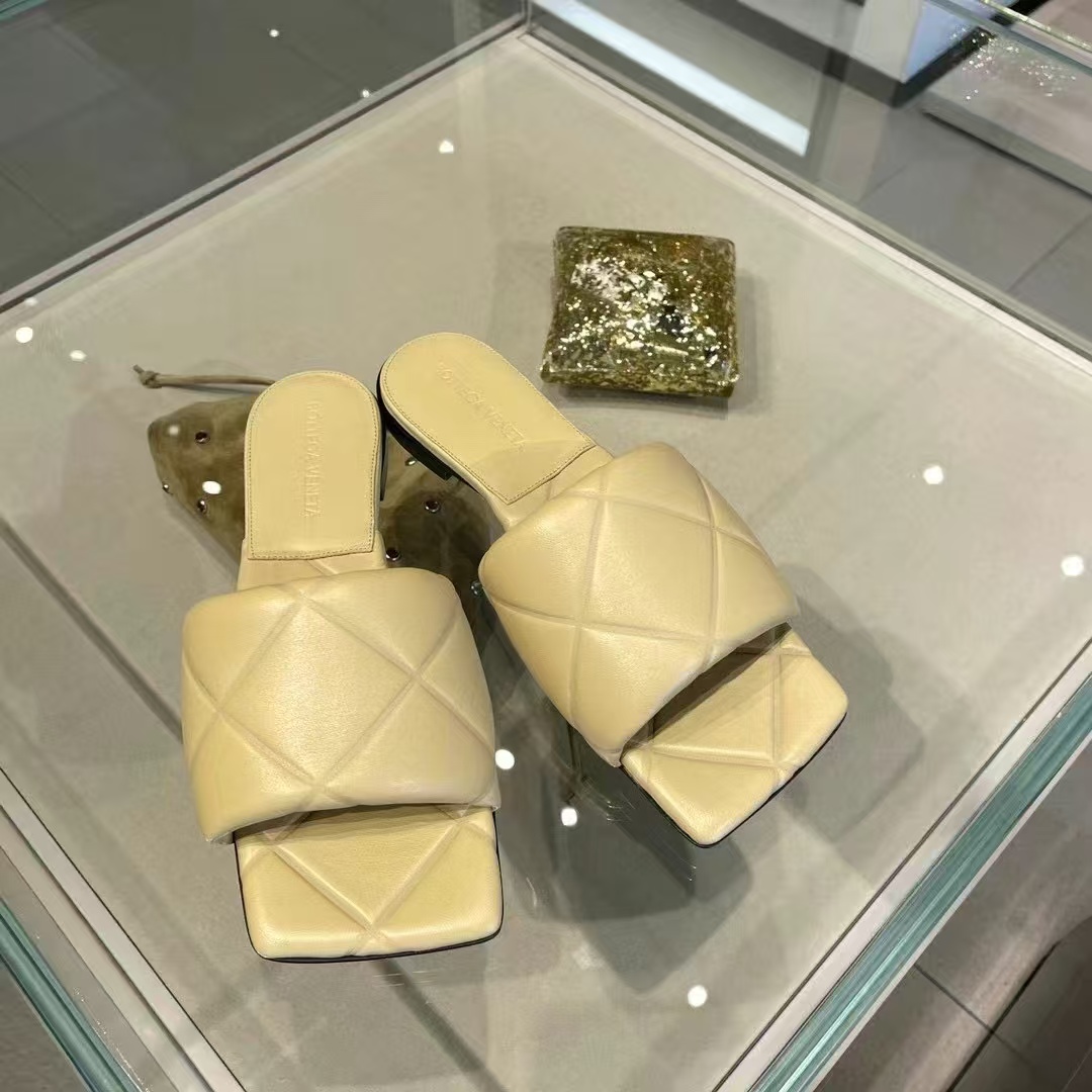 未使用 BOTTEGA VENETA/葆蝶家 /七七/女拖鞋  国现
