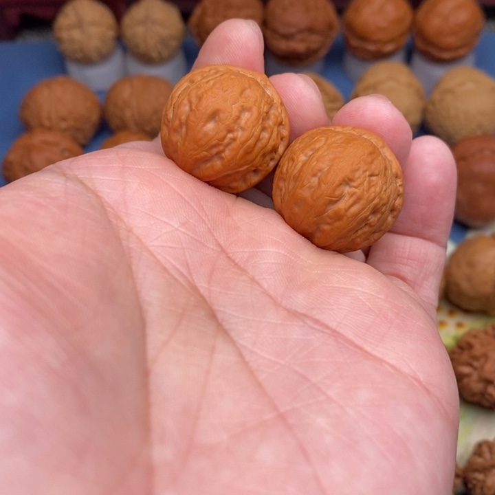 文玩核桃把件小金豆