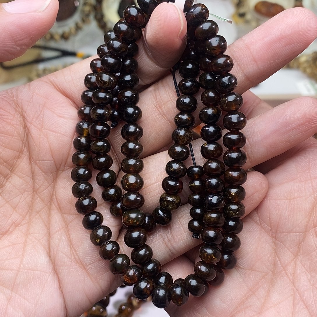 琥珀未镶嵌裸石7血