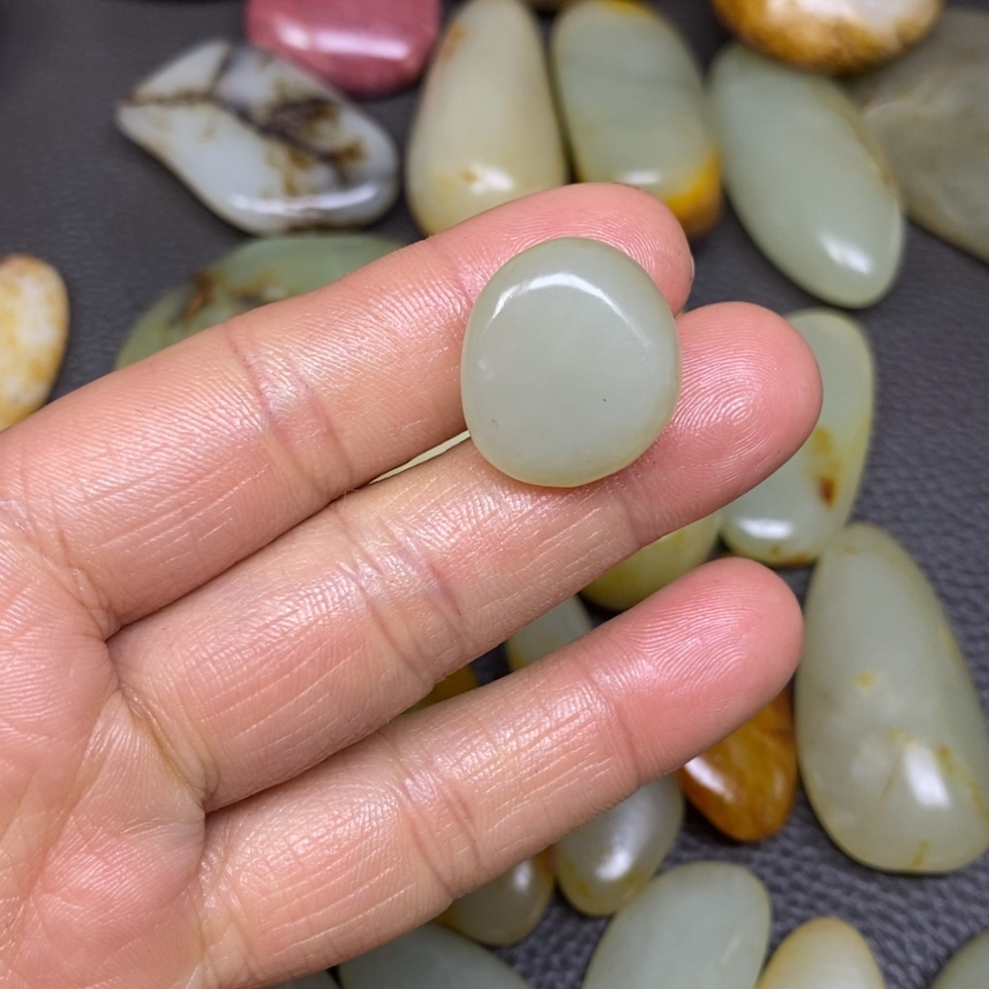 和田玉挂件^_^未镶嵌