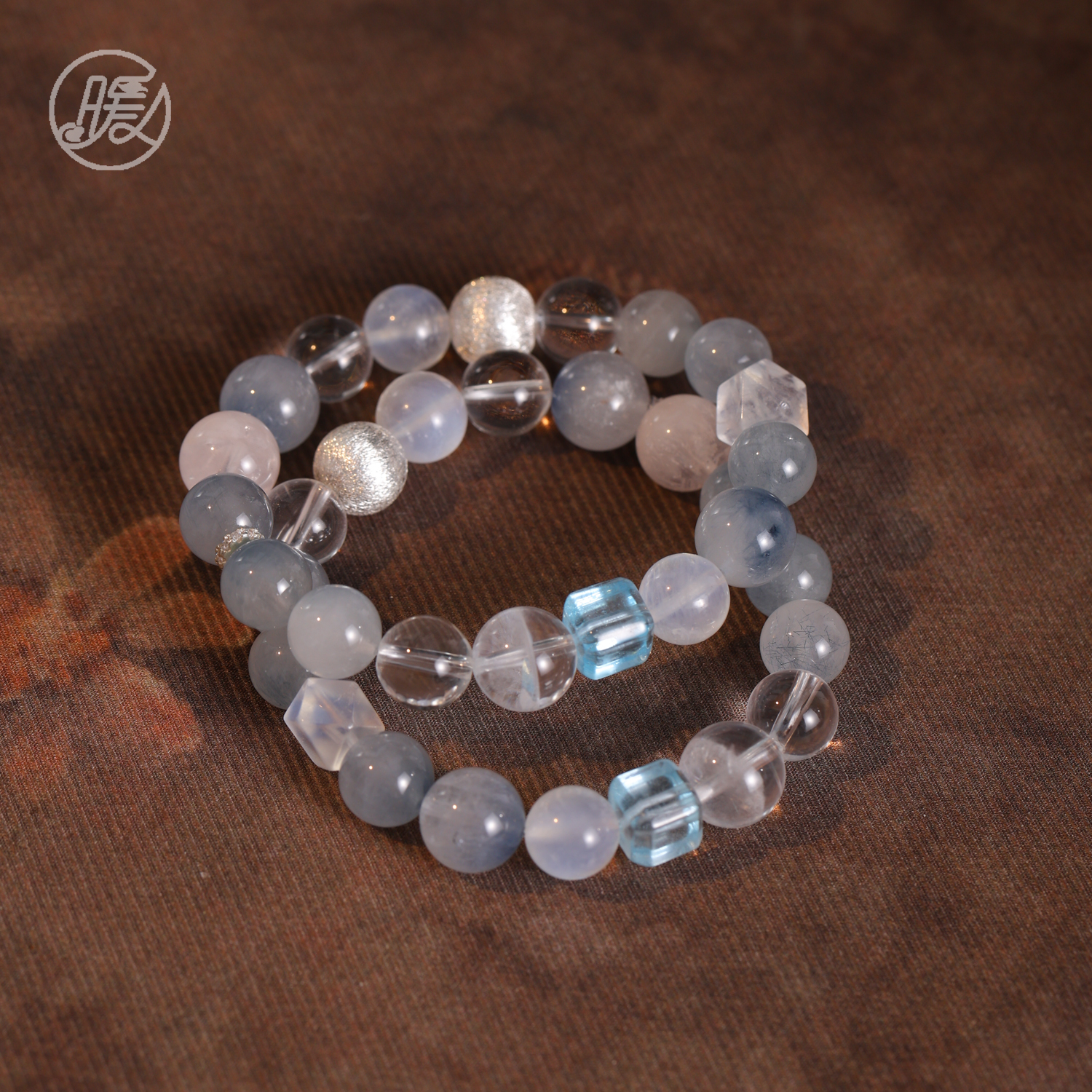 单圈蓝兔毛水晶手串搭配托帕方糖手链F5316多样性发一