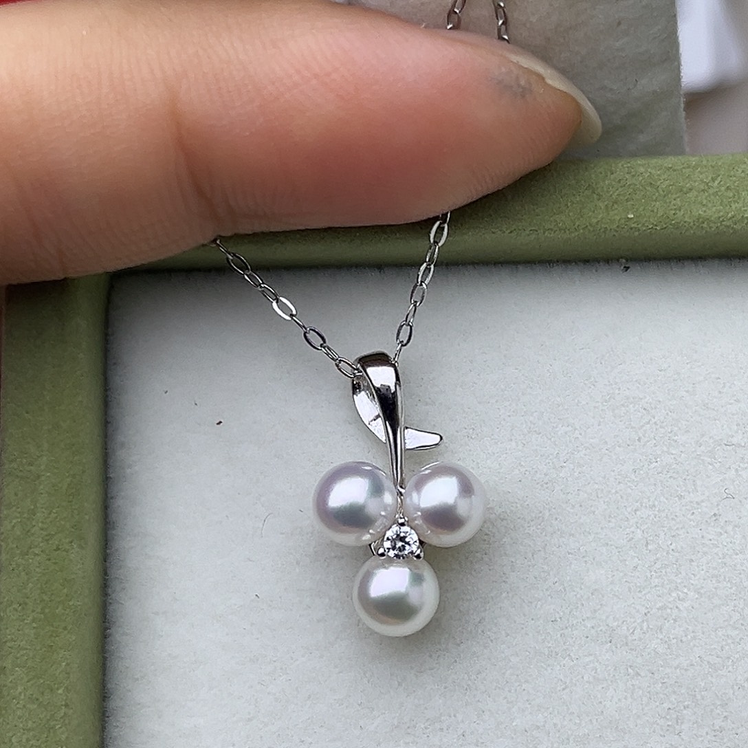 非金属时尚简约百搭白色葡萄