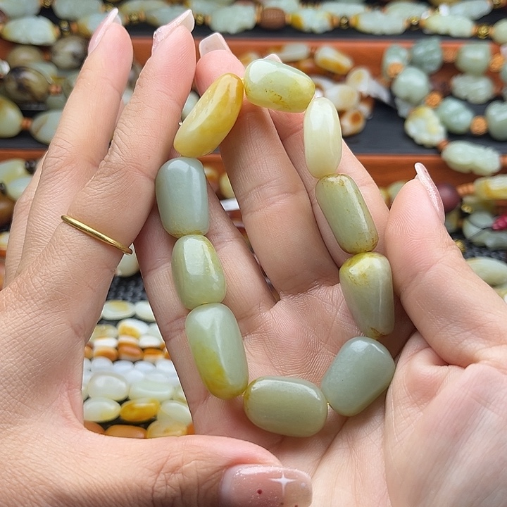 和田玉手链未镶嵌