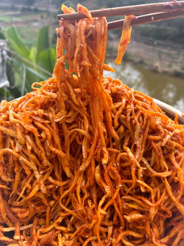 粤北坪石镇农家自制香辣萝卜干现做现发无添加（真空发货）