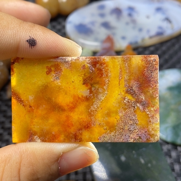 玛瑙/玉髓颈饰足银镀金镶嵌艺****司