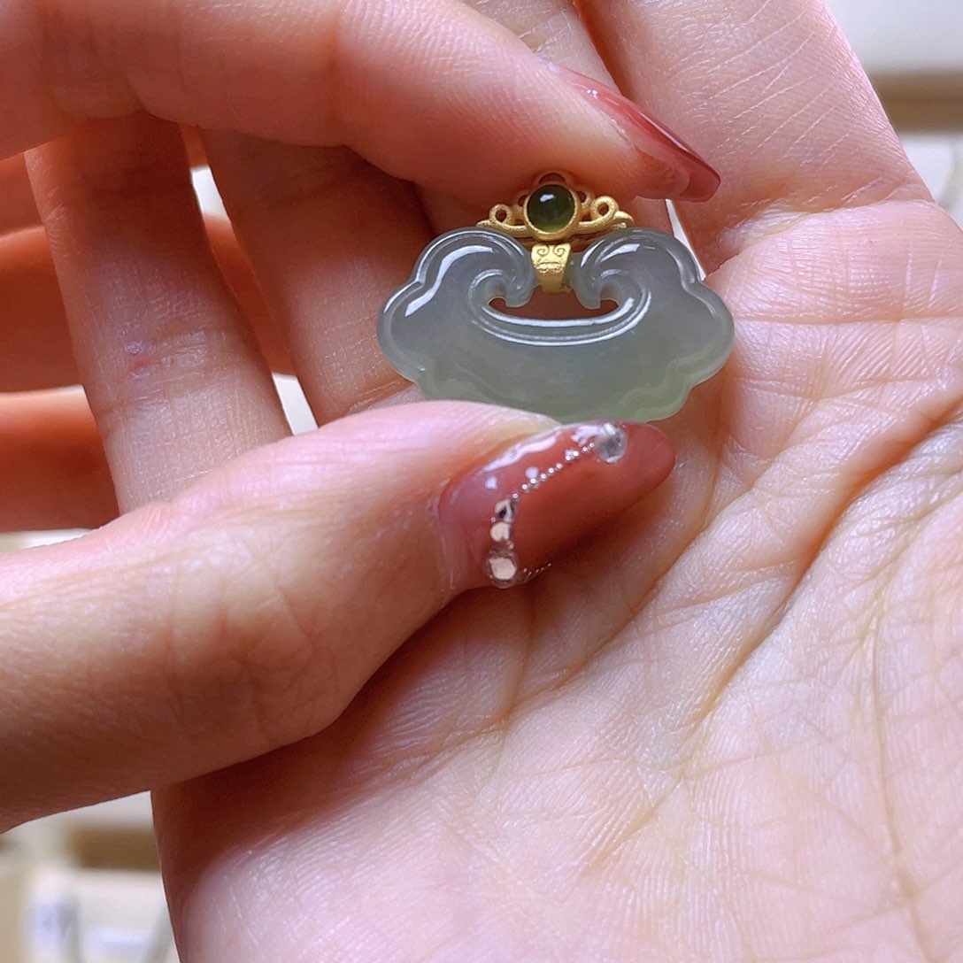 和田玉吊坠(赠链)银S925镀金镶嵌