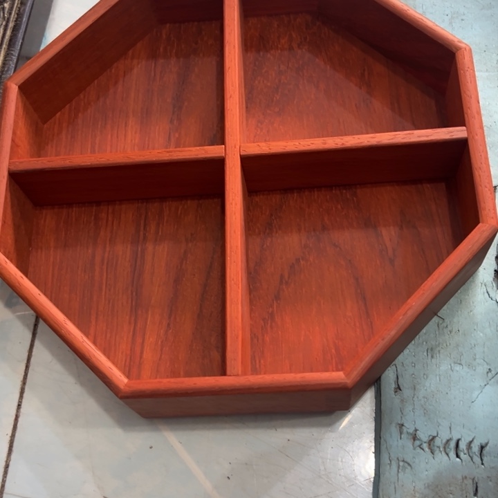 悟***。非洲紫檀（红花梨）