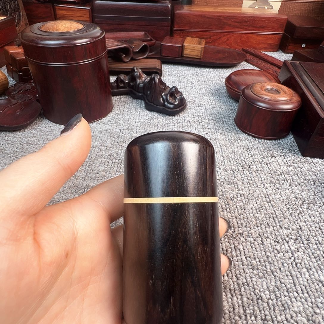 摆***间东非黑黄檀（紫光檀）罐子