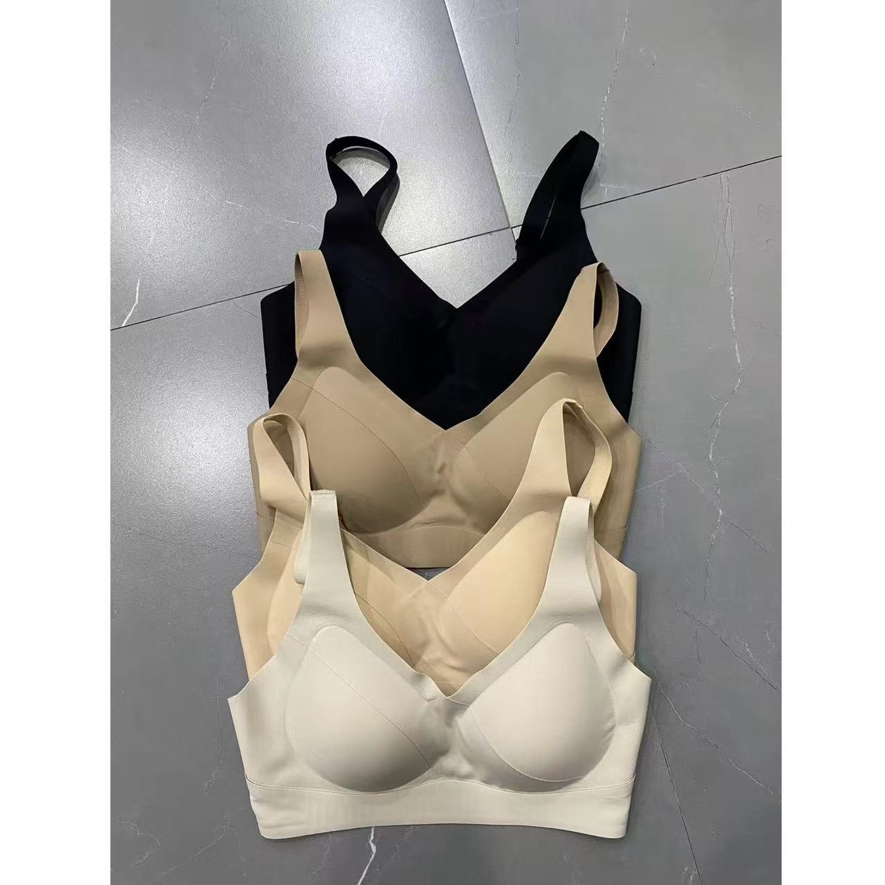 【新品】裸感聚拢文胸