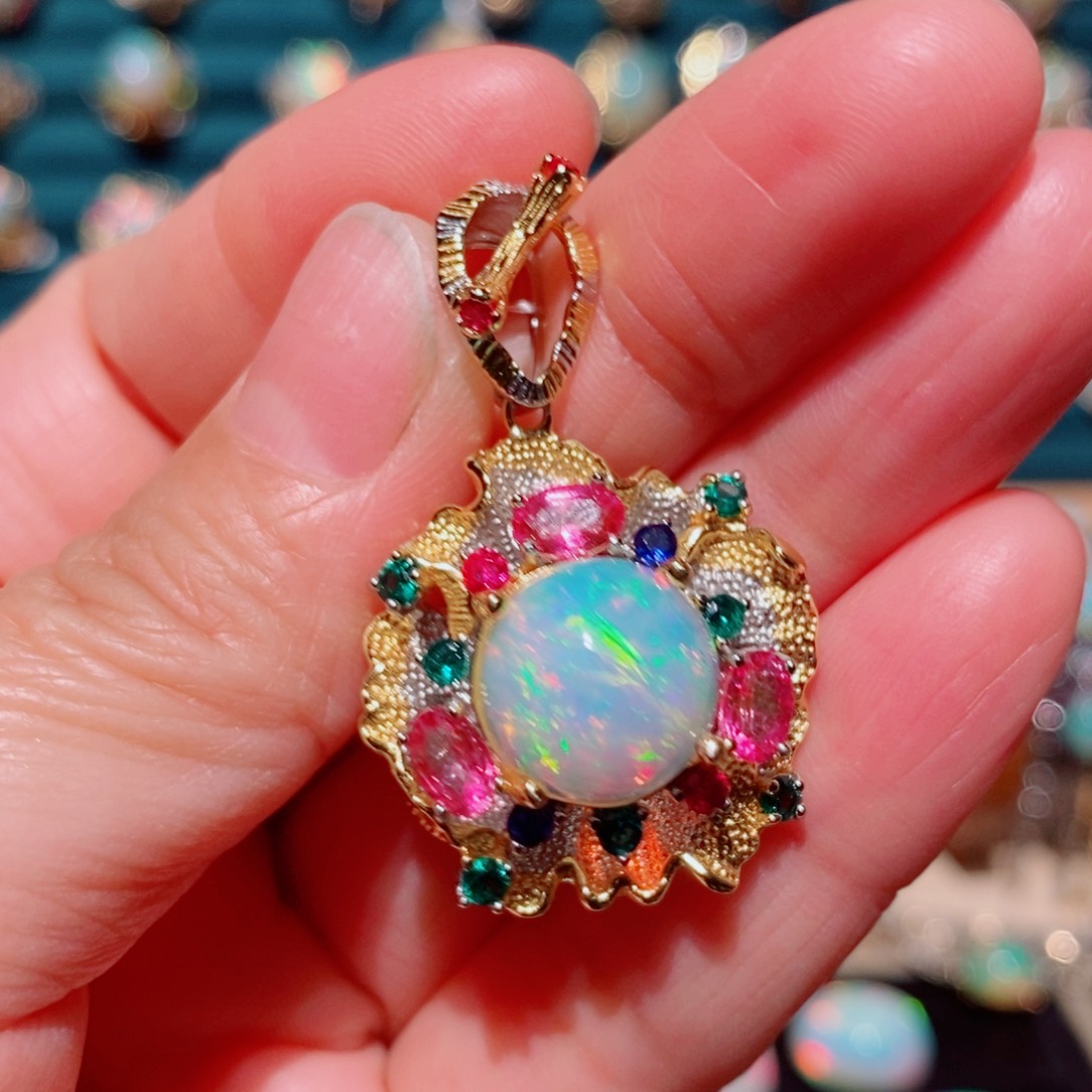 欧泊欧泊吊坠银S925镶嵌