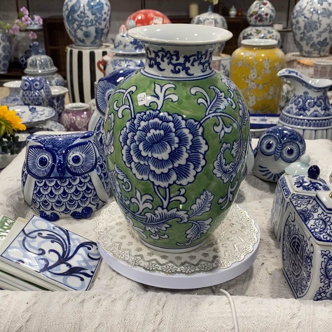 【闪购商品】摆件绿釉色花瓶摆件……