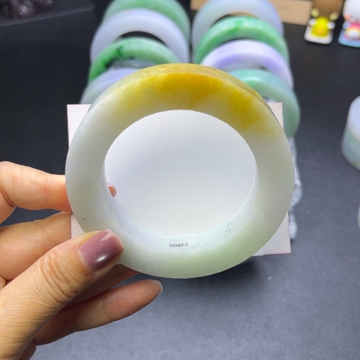 定制翡翠未镶嵌手镯