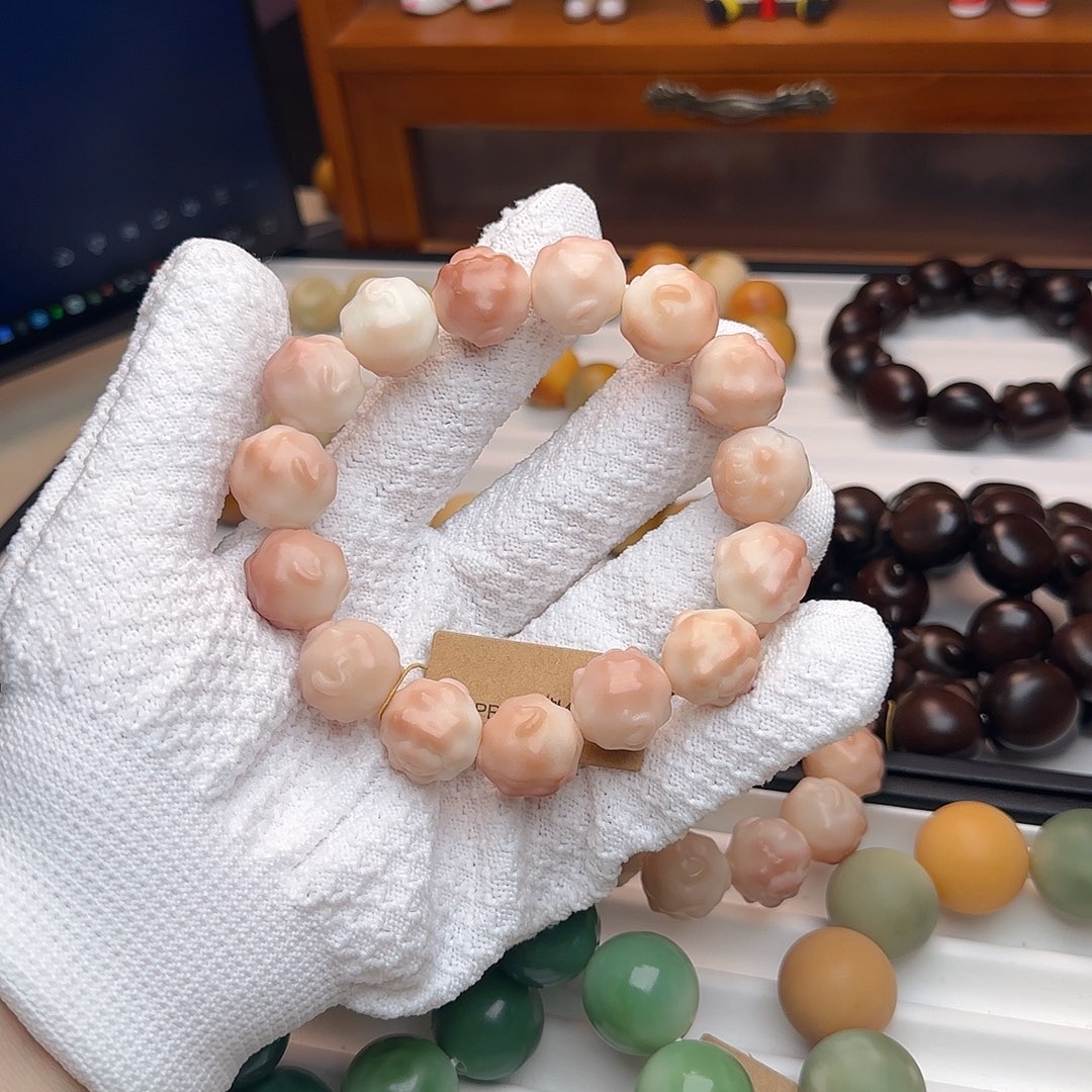 菩提根/象牙果吊坠卡17.5小羊头微微瑕6