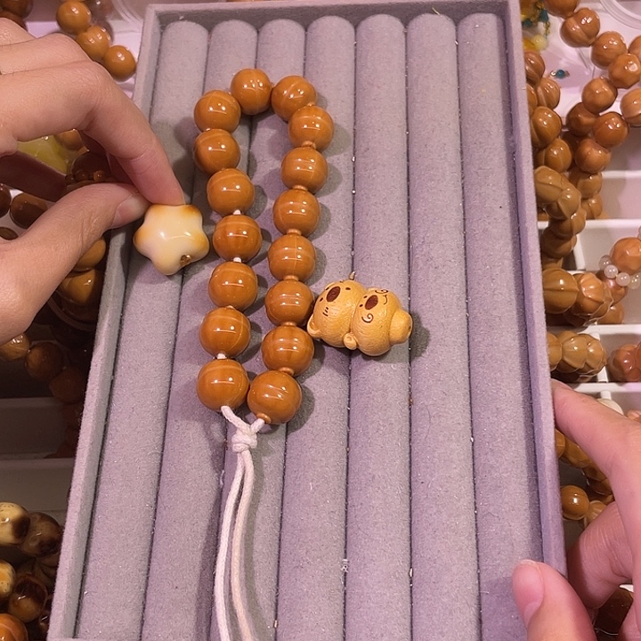 团***团猴头核桃吊坠猴头葫芦手持设计款