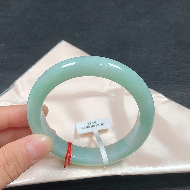 未镶嵌手镯翡翠57圈