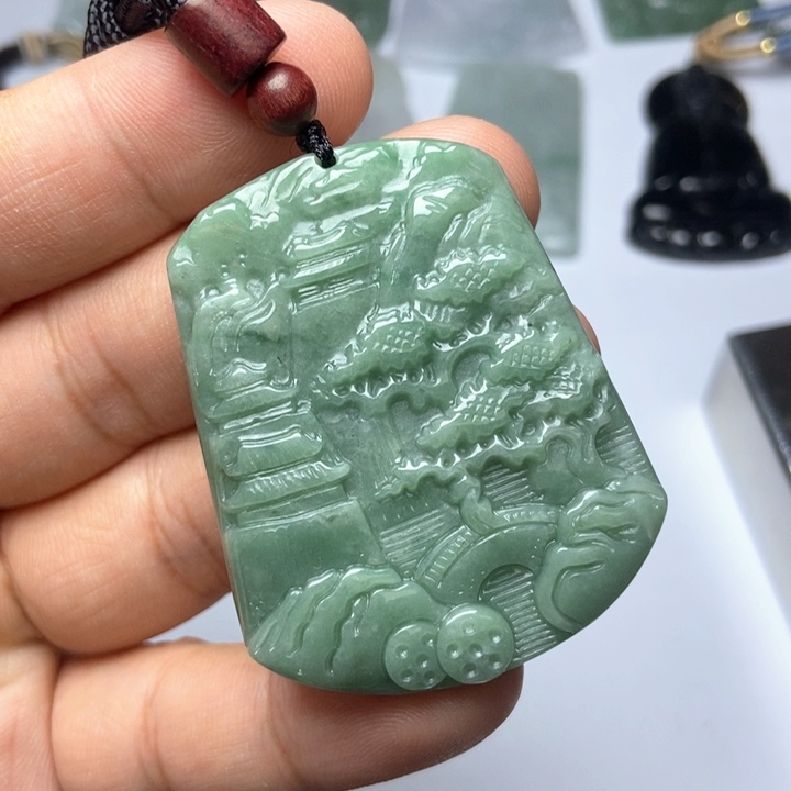 翡翠未镶嵌颈饰翡翠